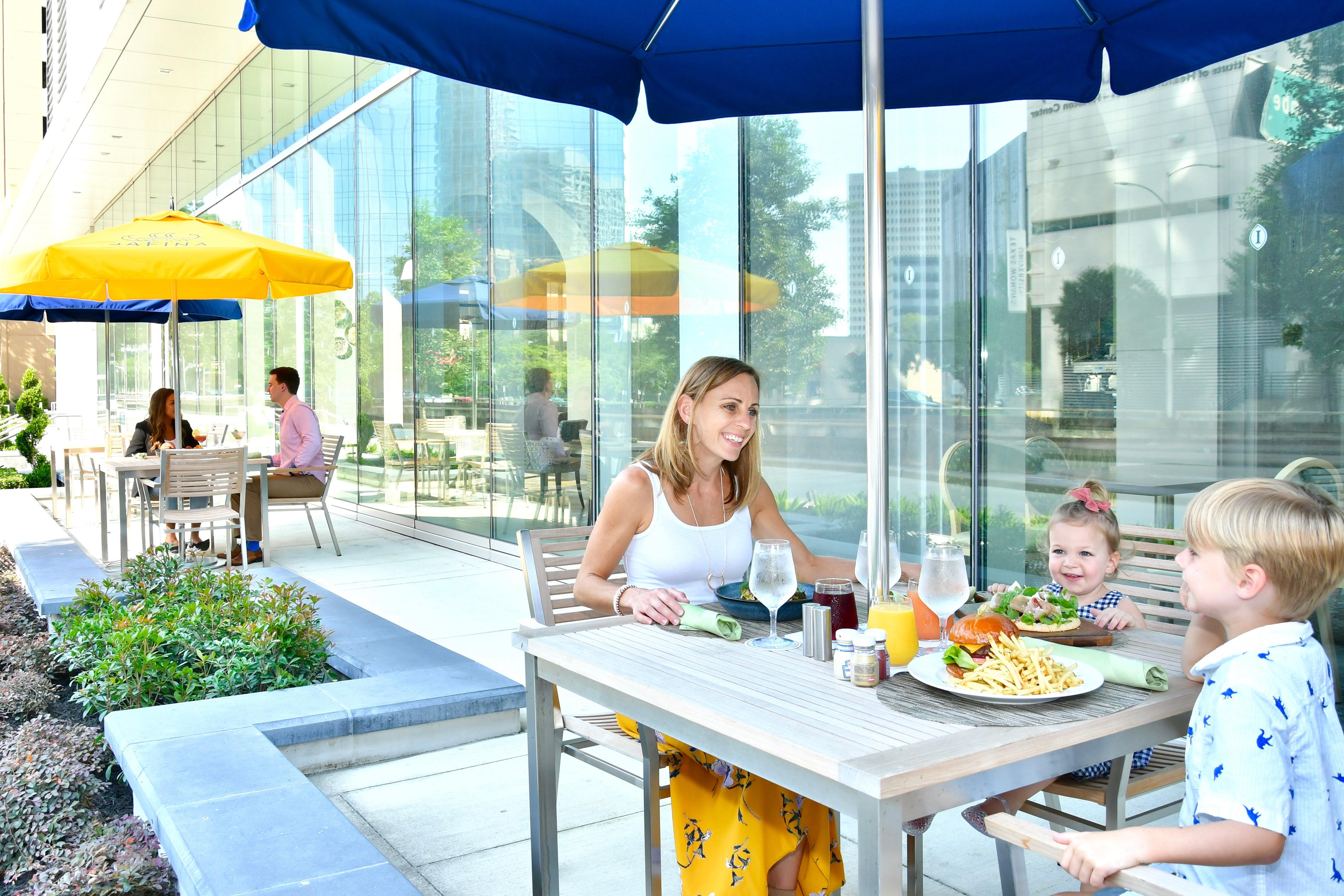 Hotel Intercontinental Houston By Ihg Exterior foto